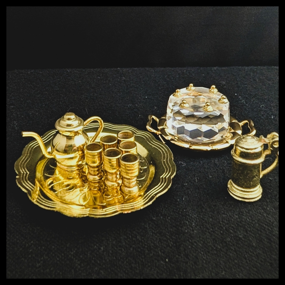 🎂 Vtg. Miniature Elegant Brass Service Platters w/ Cups Pitcher Crystal Cake